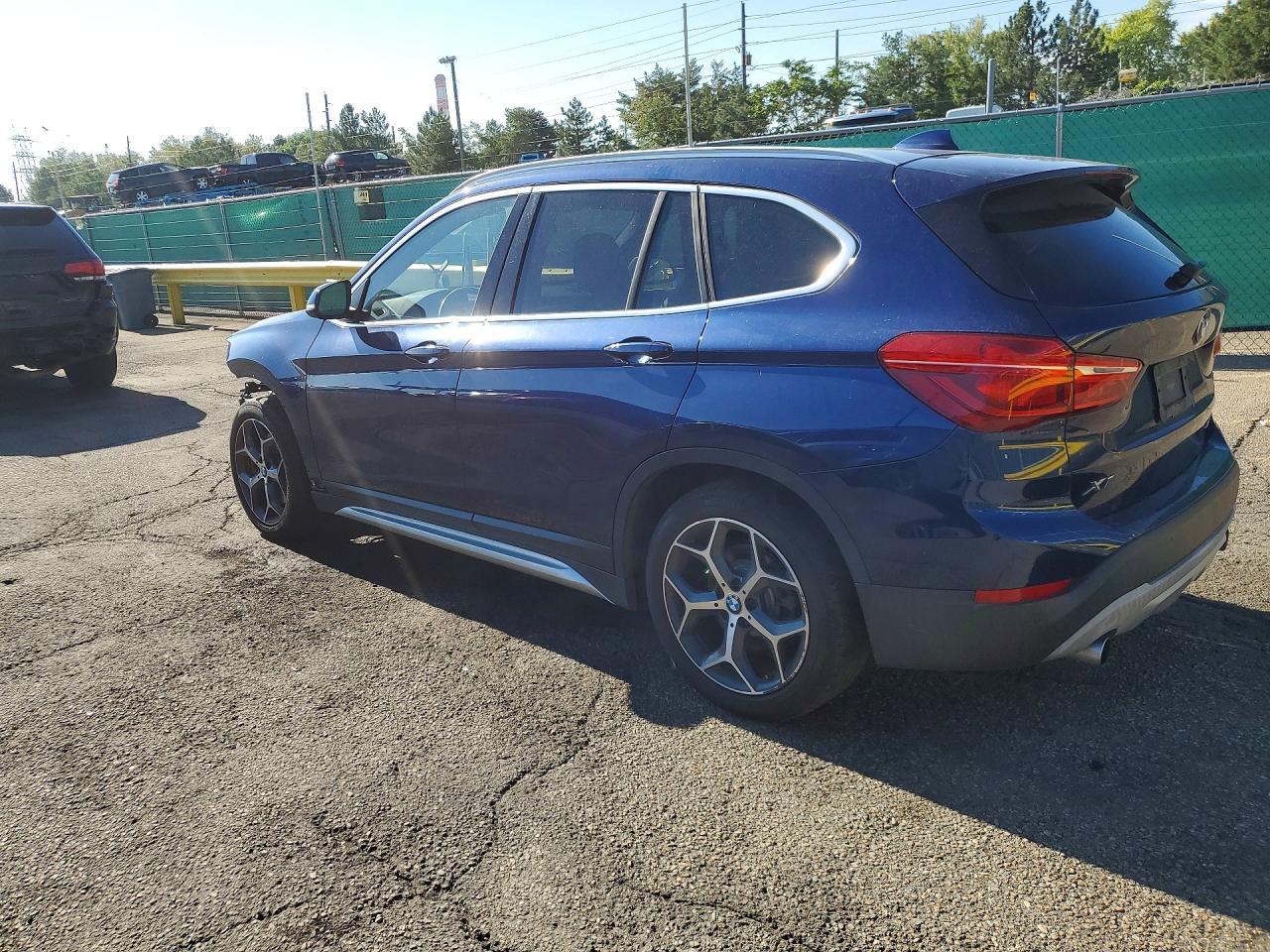 2018 BMW X1 xDrive28I - zdjęcie 2