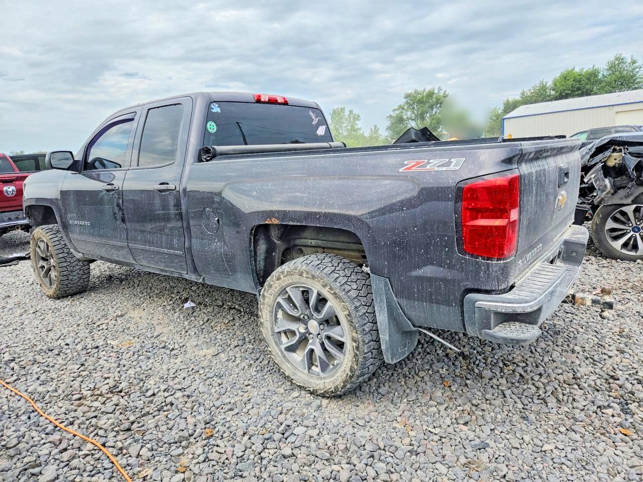 2015 Chevrolet Silverado K1500 Lt - zdjęcie 2