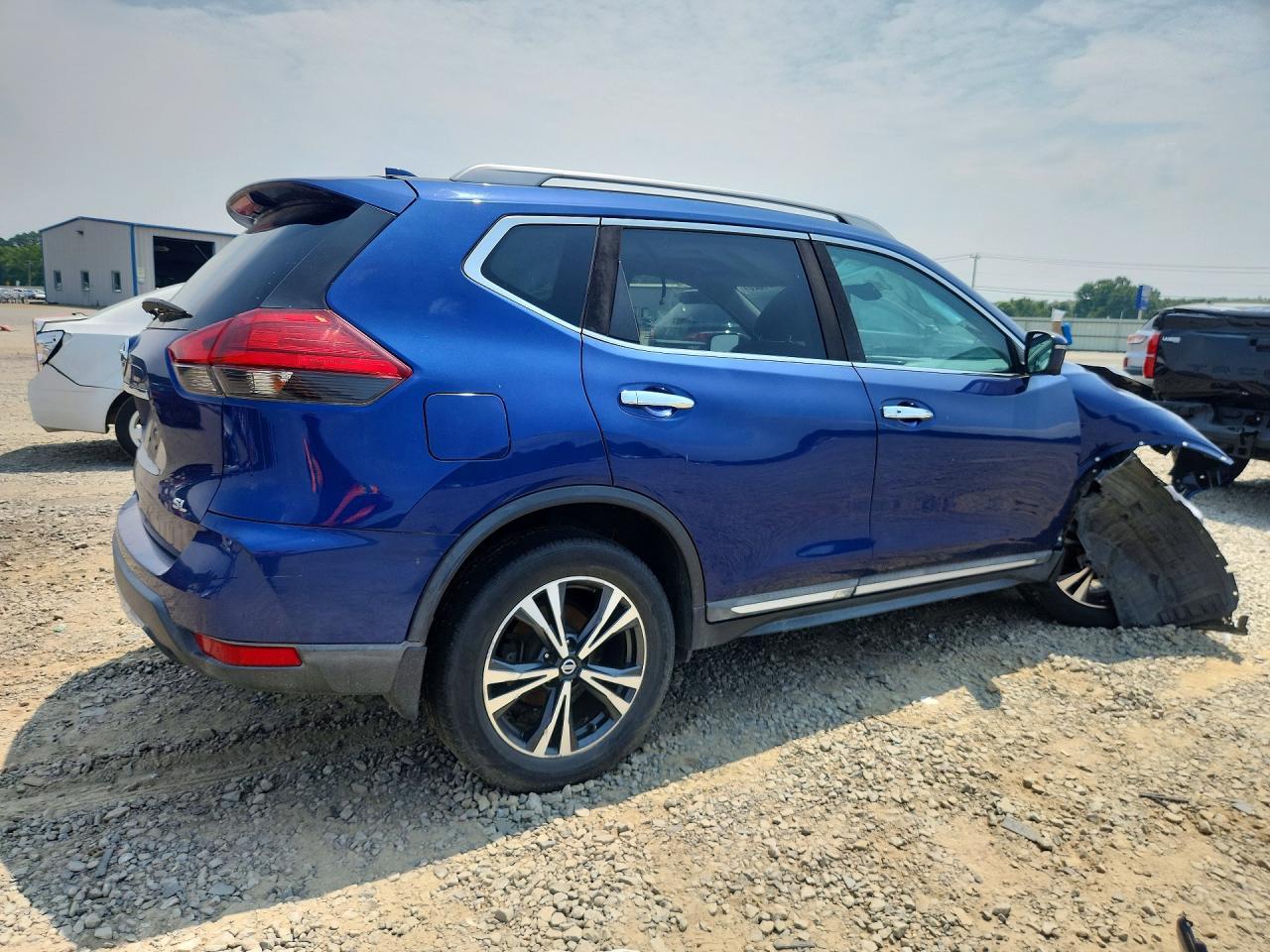 2017 Nissan Rogue Sl - zdjęcie 3