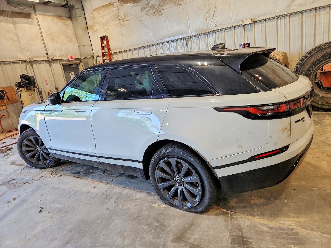 2021 Land Rover Range Rover Velar R-Dynamic S - zdjęcie 2