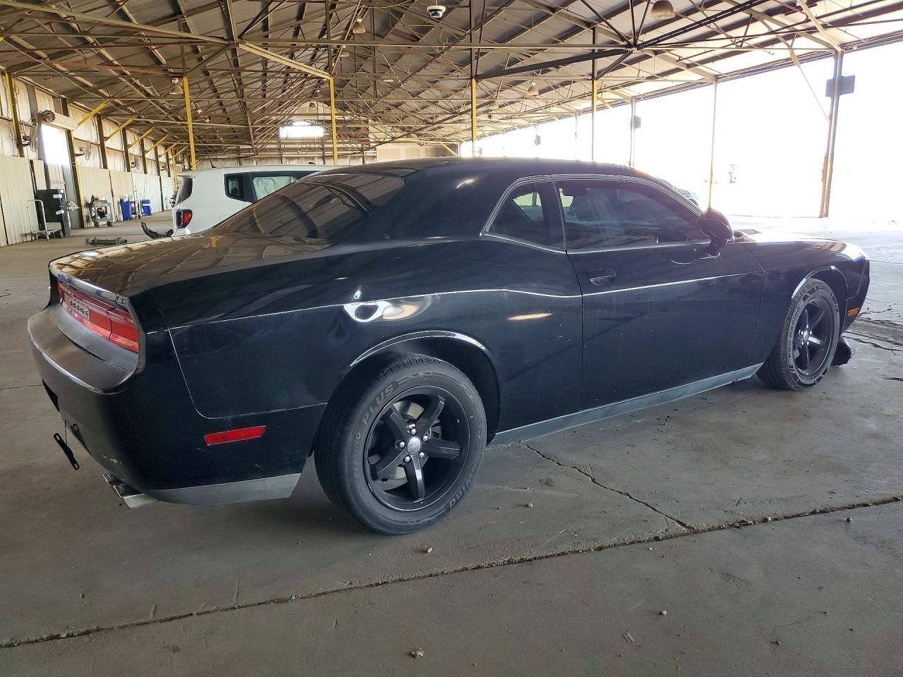 2014 Dodge Challenger Sxt - zdjęcie 3