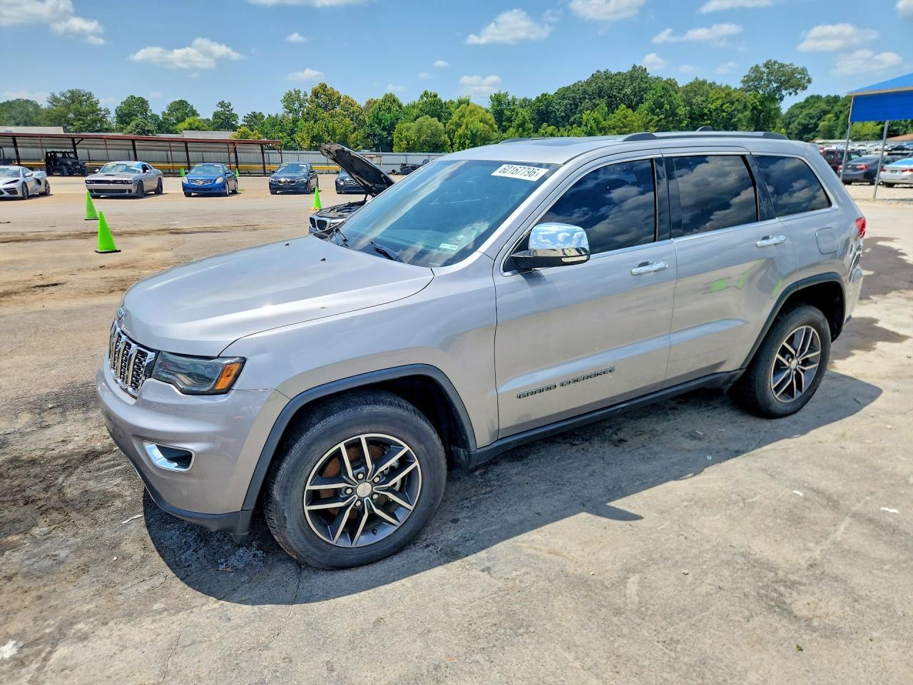 2017 Jeep Grand Cherokee Limited - zdjęcie główne