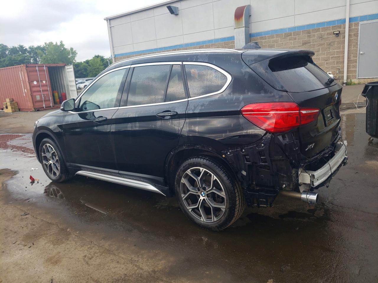 2022 BMW X1 xDrive28I - zdjęcie 2