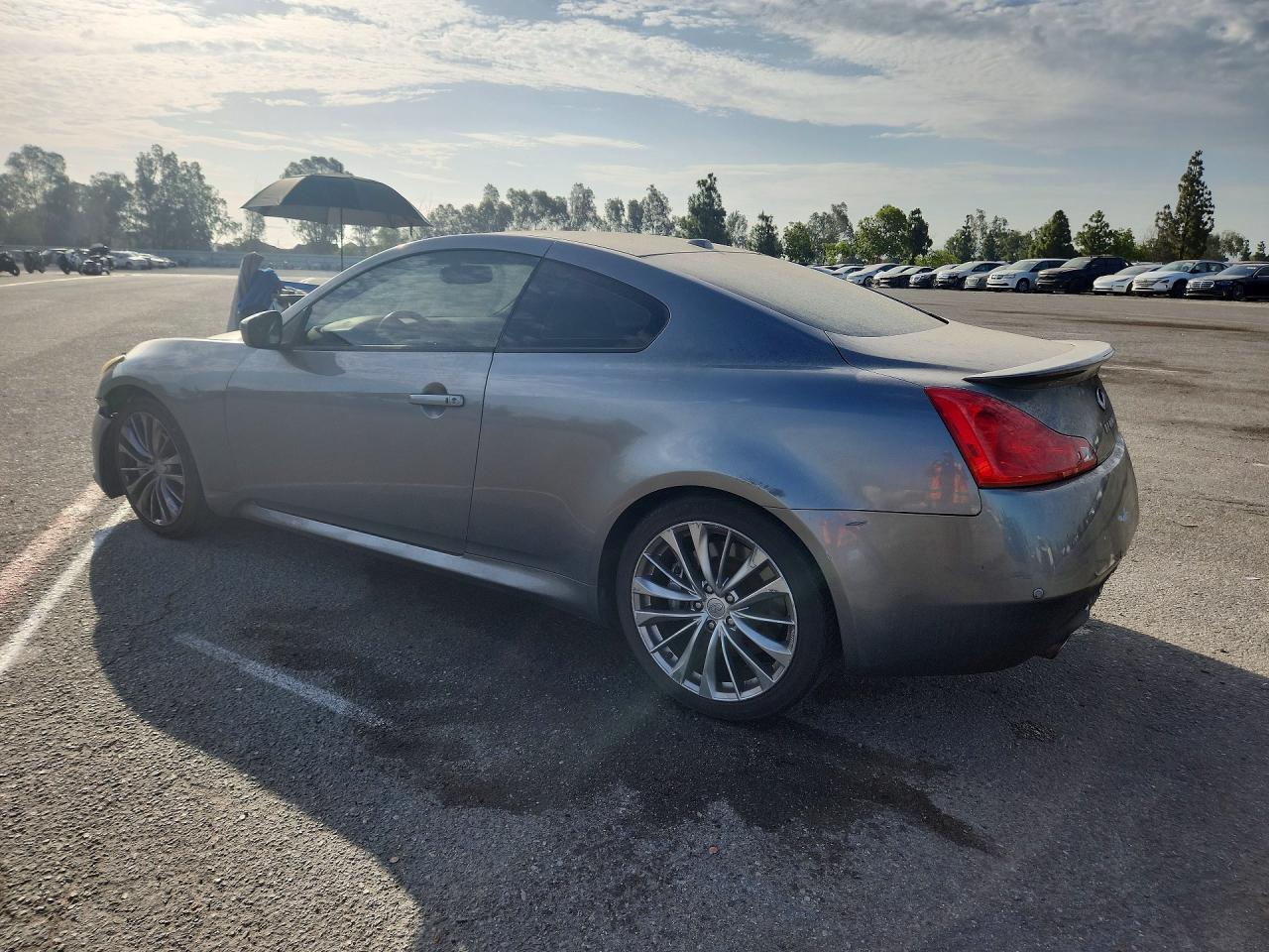 2014 Infiniti Q60 Coupe Journey - zdjęcie 2