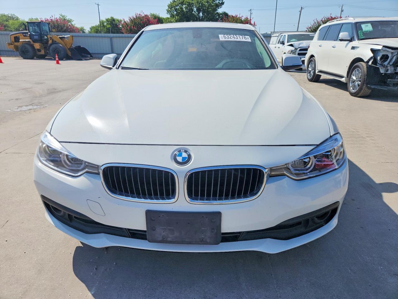 2018 BMW 320 I - zdjęcie 5