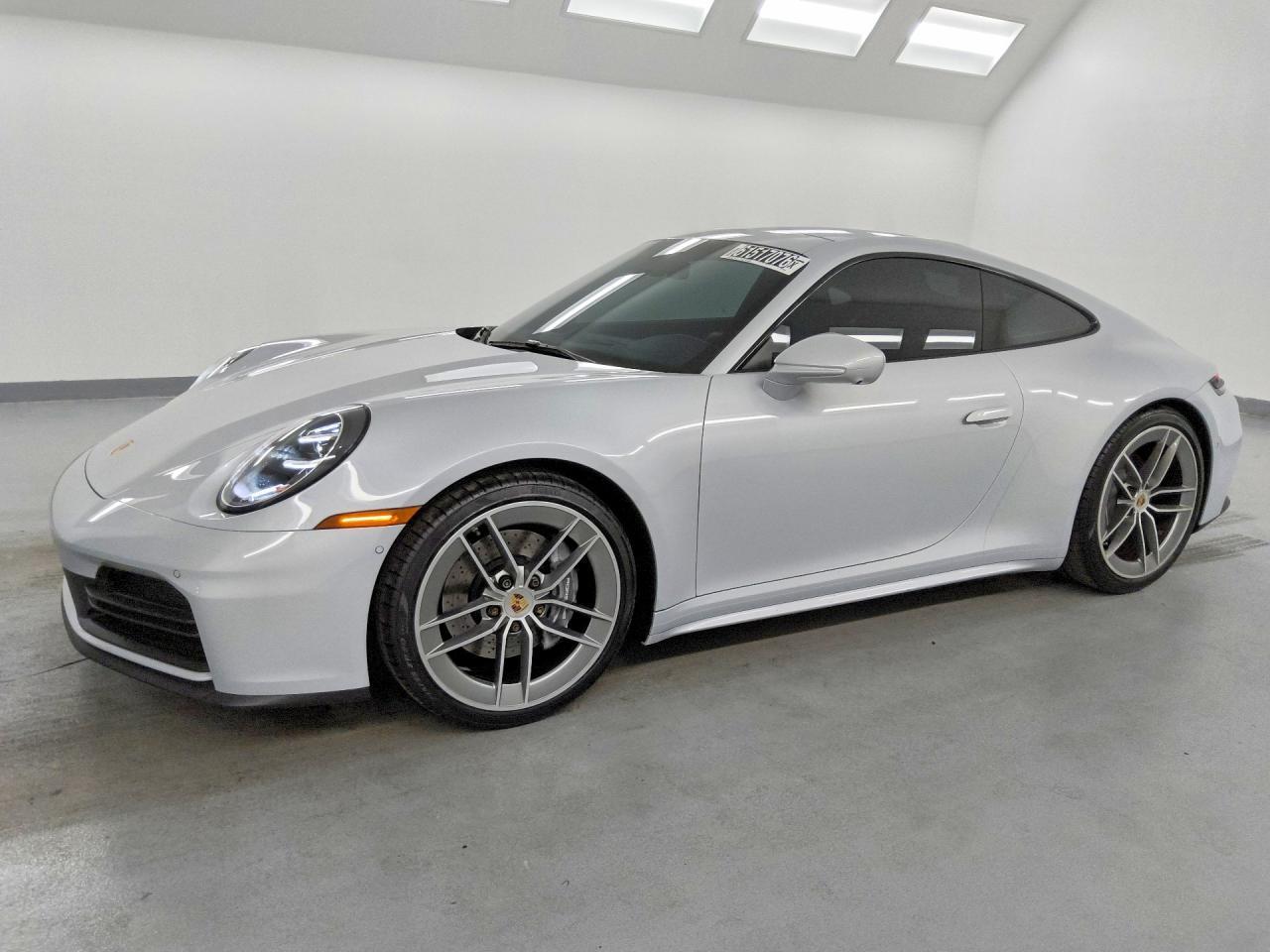 2025 Porsche 911 Carrera - zdjęcie główne