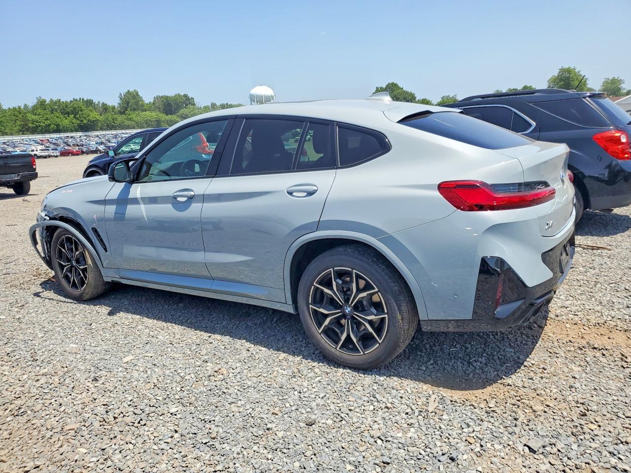 2025 BMW X4 M40I - zdjęcie 2