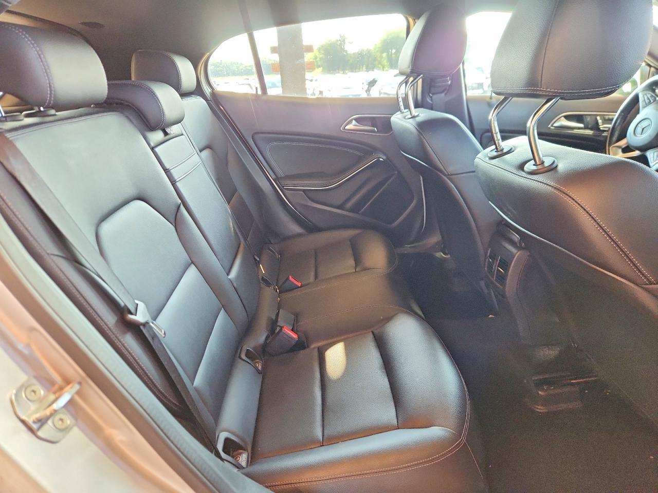 2019 Mercedes-Benz Gla 250 - zdjęcie 11