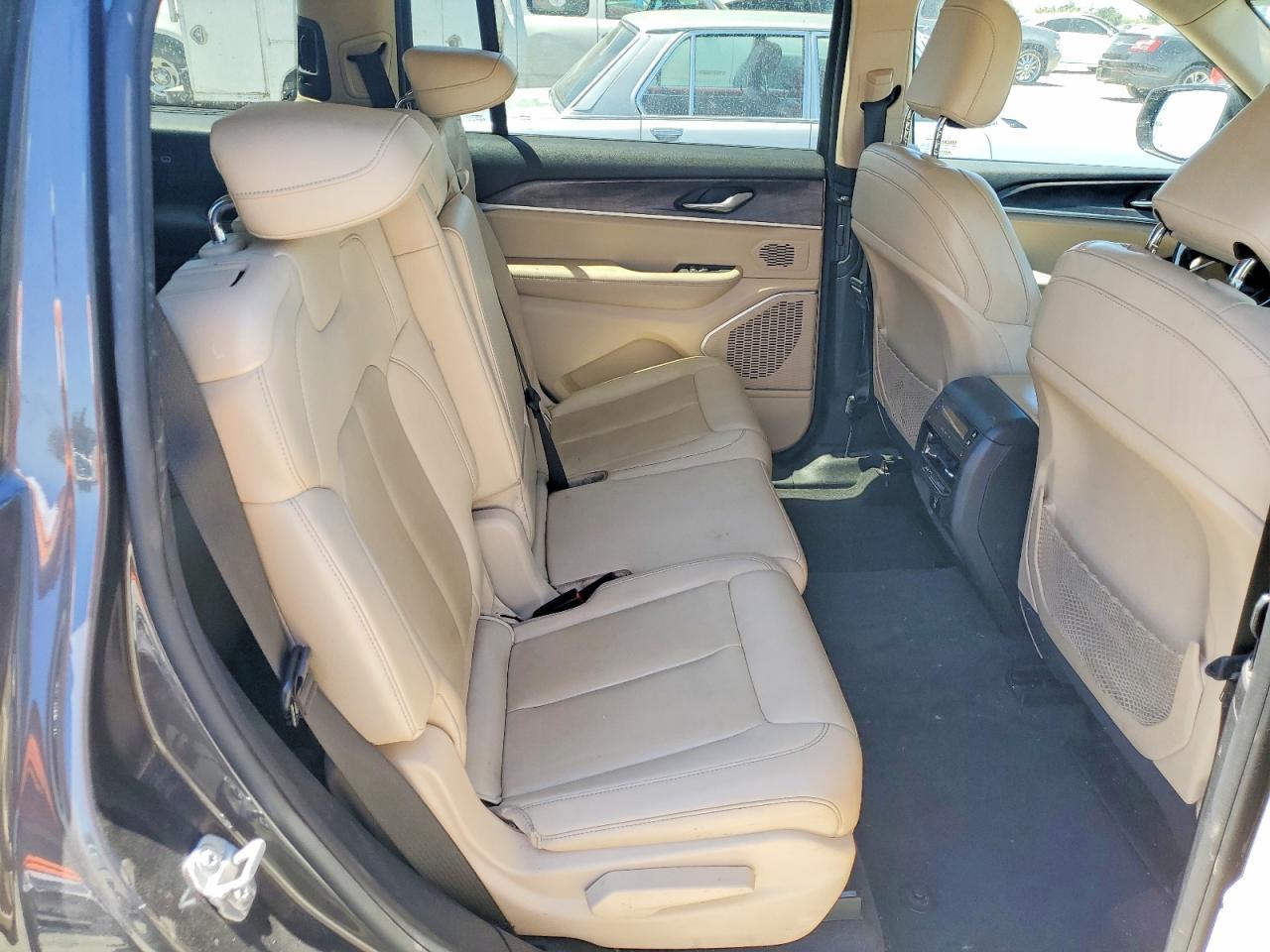 2022 Jeep Grand Cherokee L Limited - zdjęcie 11
