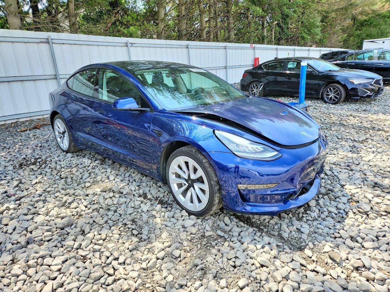 2022 Tesla Model 3 - zdjęcie 4