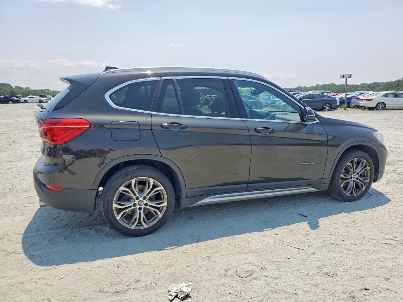 BMW X1 - zdjęcie 3