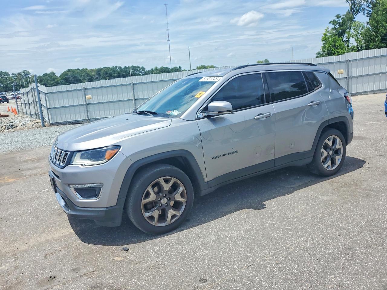 2018 Jeep Compass Limited - zdjęcie główne