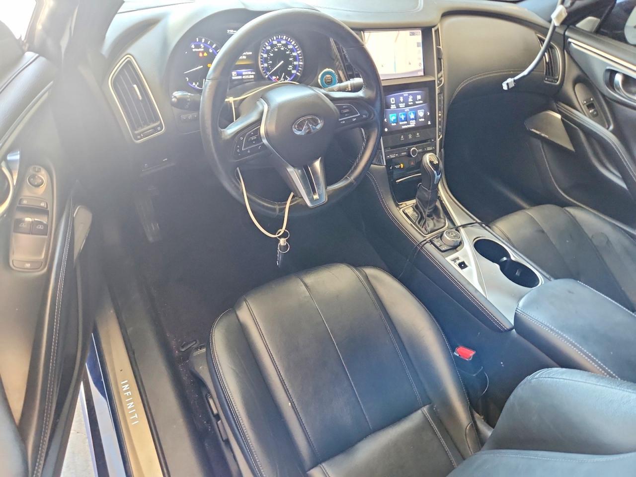 2018 Infiniti Q60 3.0T Luxe - zdjęcie 8
