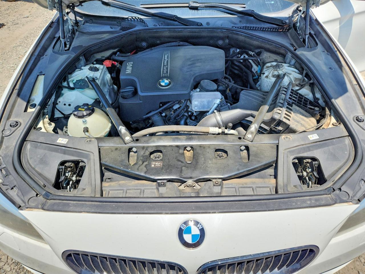 2016 BMW 528 I - zdjęcie 11