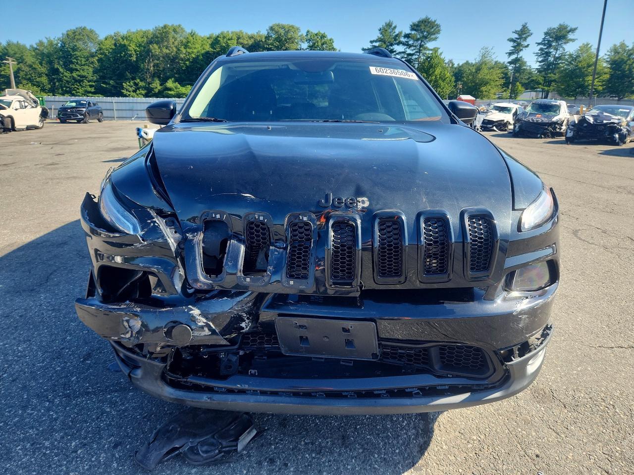 2016 Jeep Cherokee Latitude - zdjęcie 9