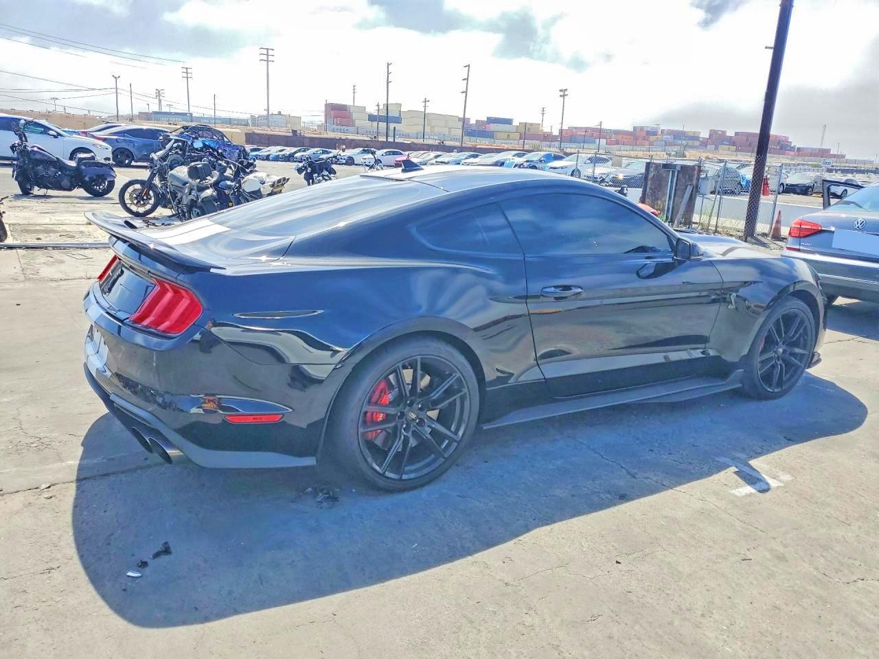 2020 Ford Mustang Shelby Gt500 - zdjęcie 3