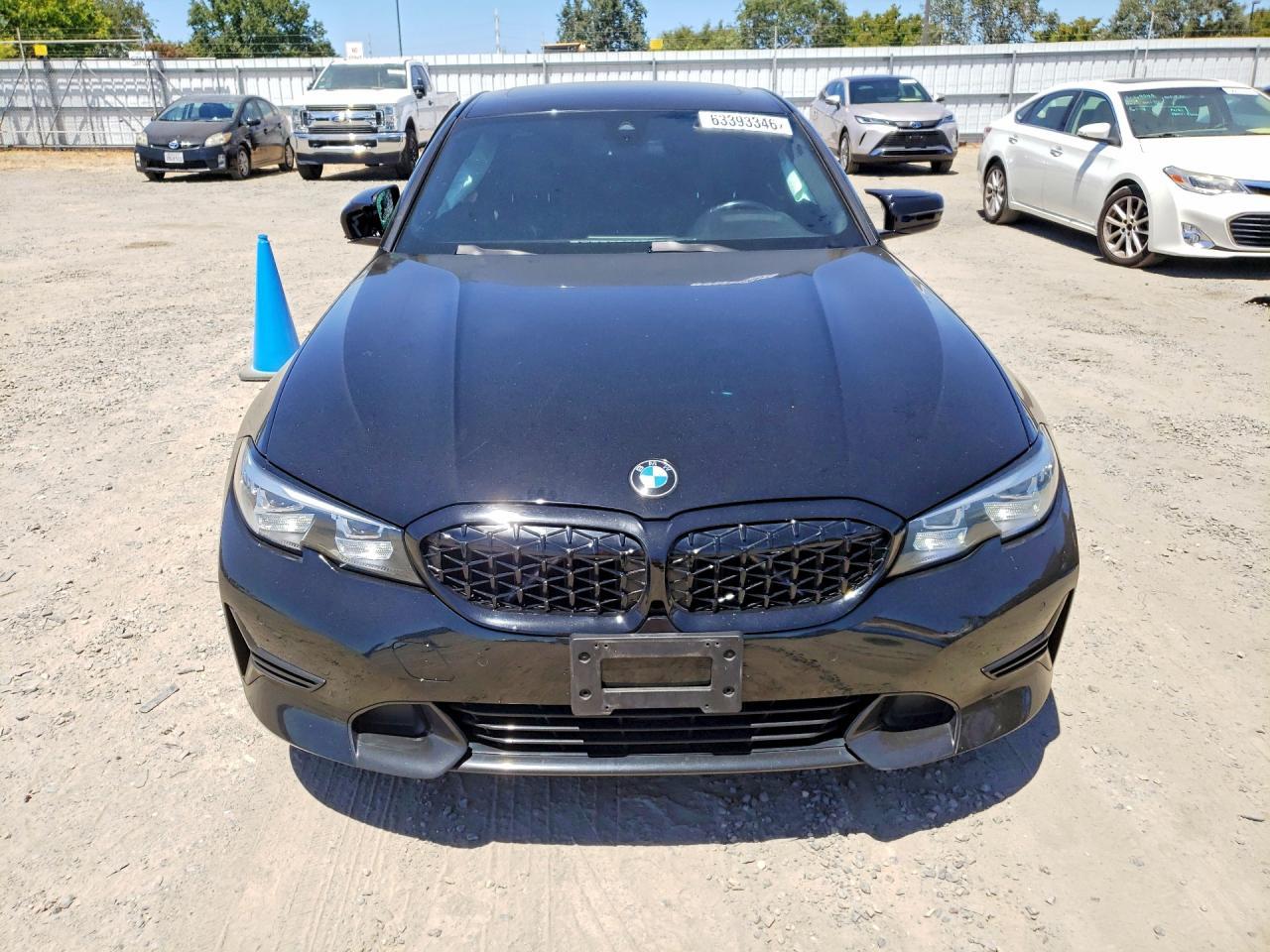 2020 BMW 330I - zdjęcie 5