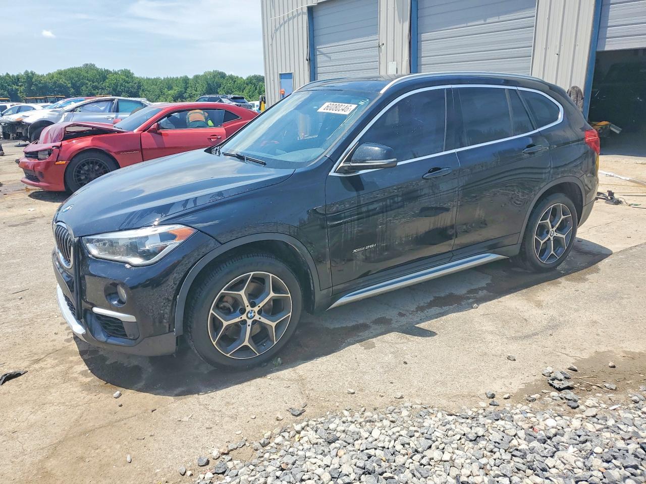 2017 BMW X1 xDrive28I - zdjęcie główne