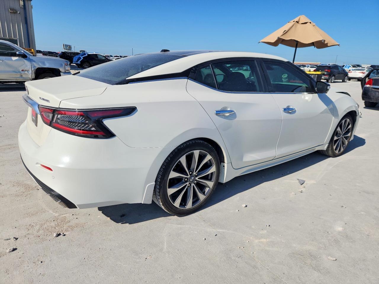 2023 Nissan Maxima Platinum - zdjęcie 3