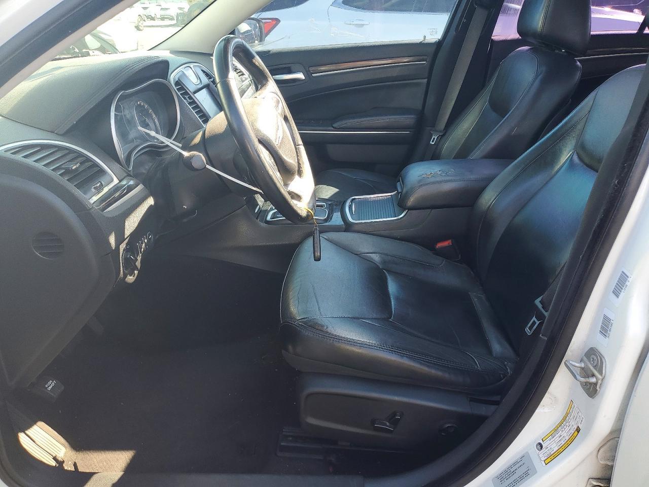 2015 Chrysler 300 Limited - zdjęcie 7