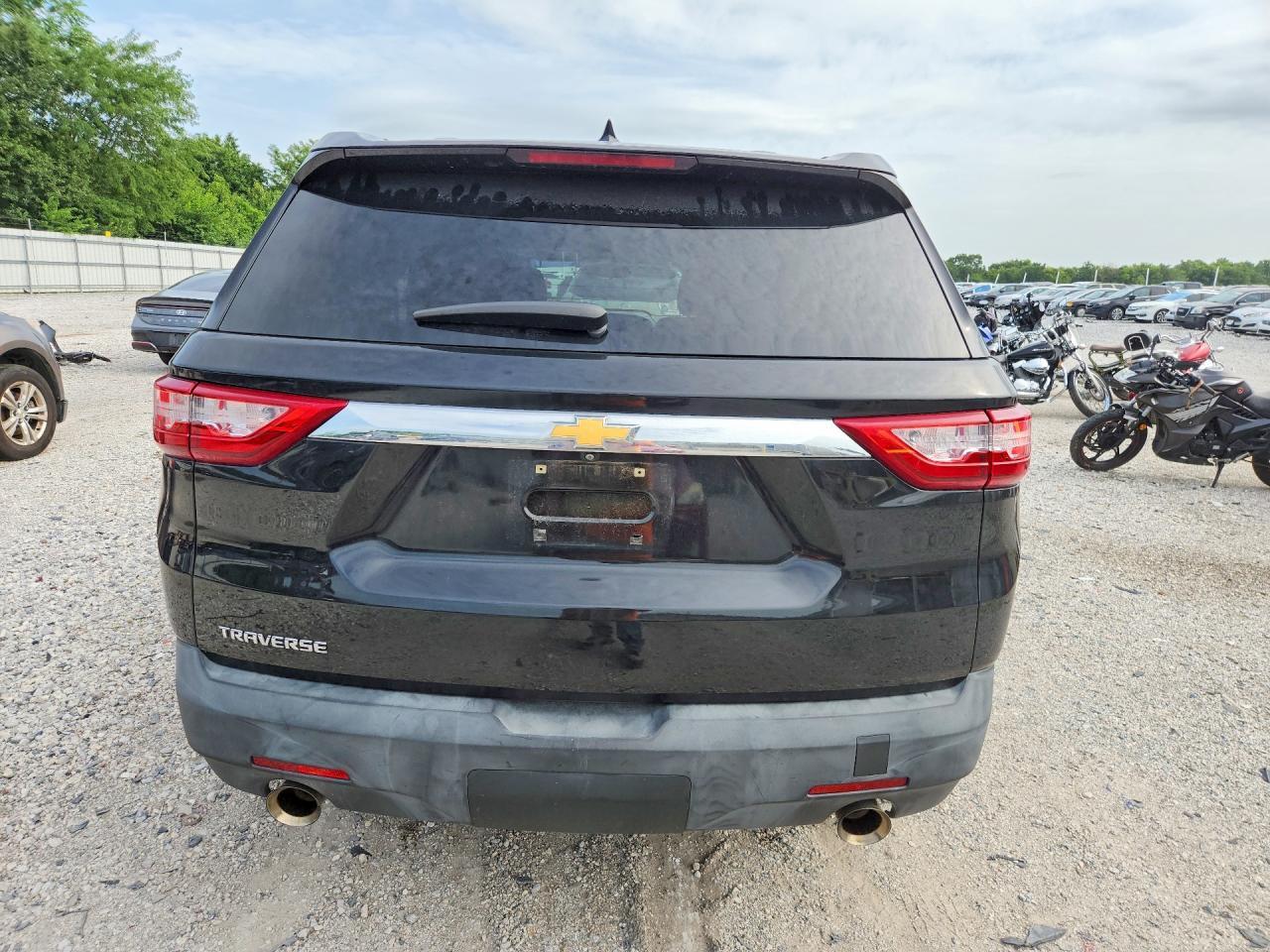 2021 Chevrolet Traverse Ls - zdjęcie 6