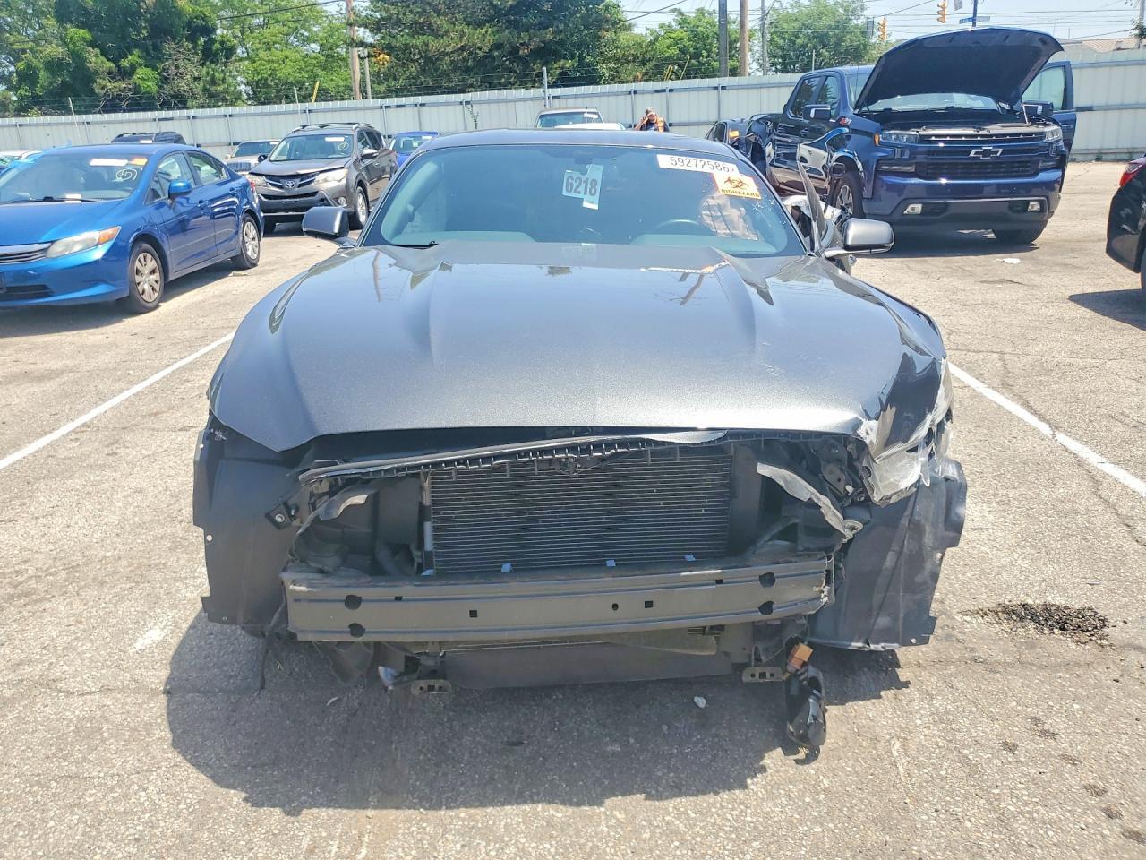 2017 Ford Mustang - zdjęcie 5