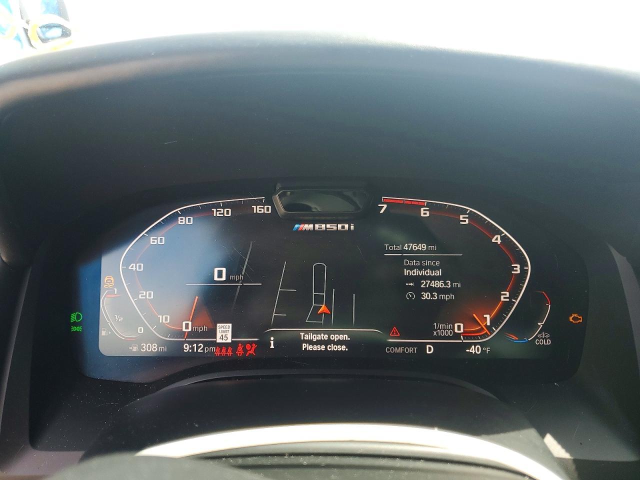 2024 BMW Seria 8 M850i - zdjęcie 9