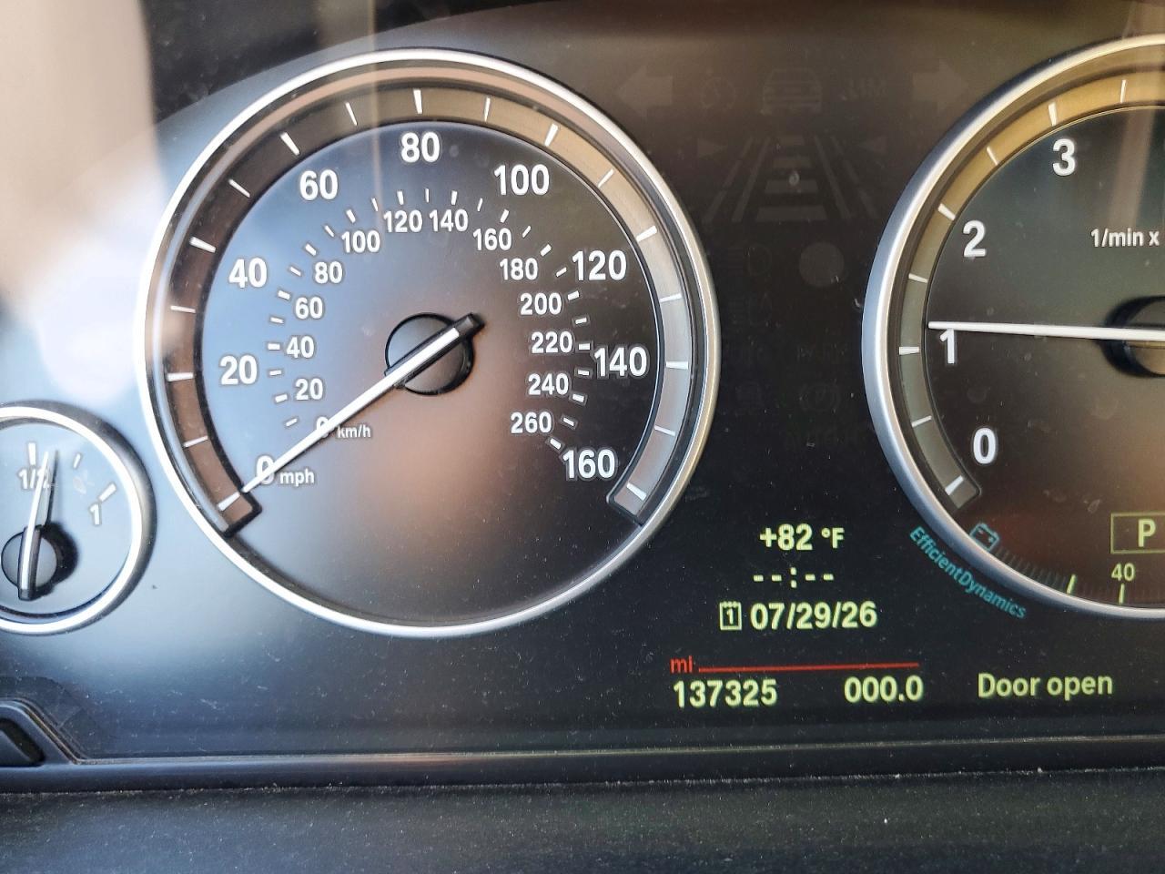 2014 BMW Seria 5 528i - zdjęcie 9