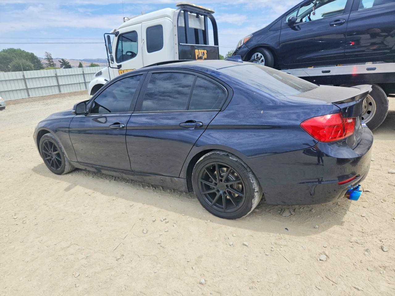 2013 BMW 328 I - zdjęcie 2