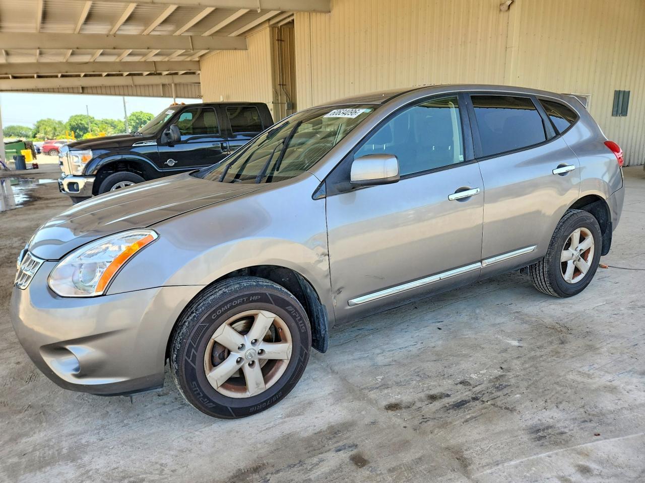 2013 Nissan Rogue S/Sv - zdjęcie główne