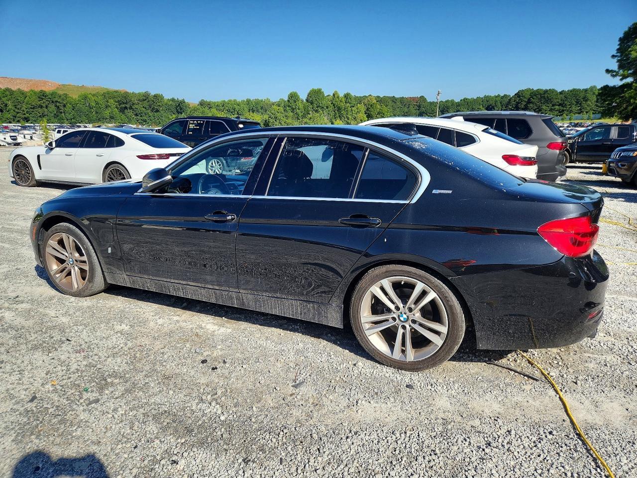 2017 BMW 330E - zdjęcie 2