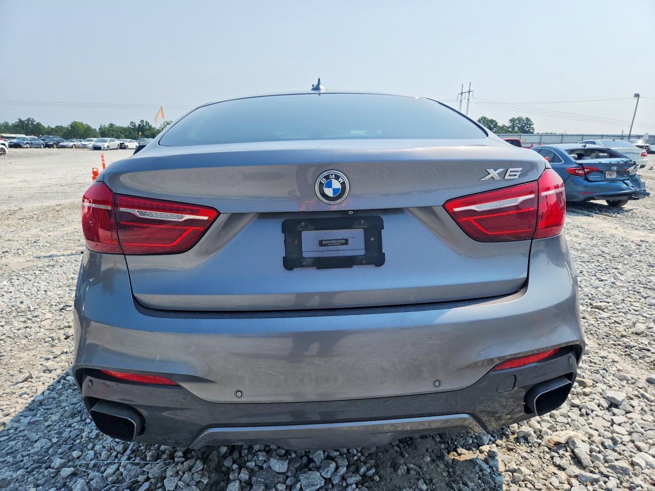 2015 BMW X6 xDrive50I - zdjęcie 6