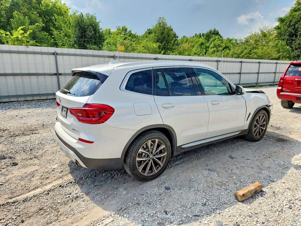 2019 BMW X3 xDrive30I - zdjęcie 3