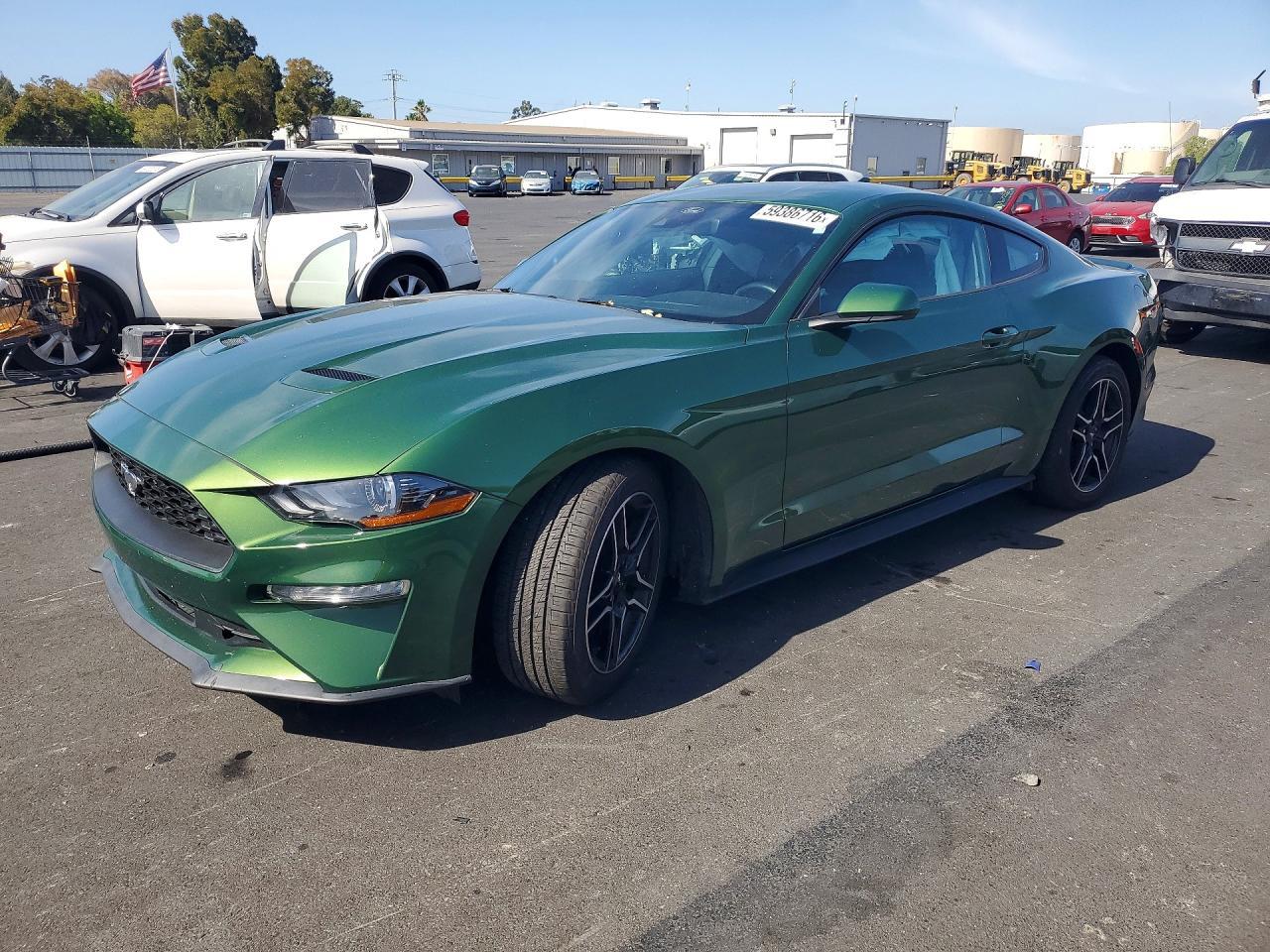 2022 Ford Mustang - zdjęcie główne