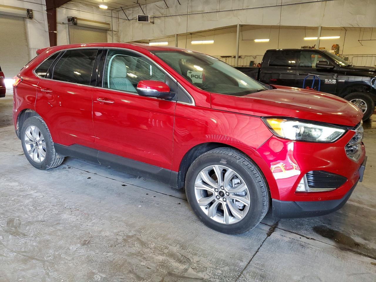 2024 Ford Edge Titanium - zdjęcie 4