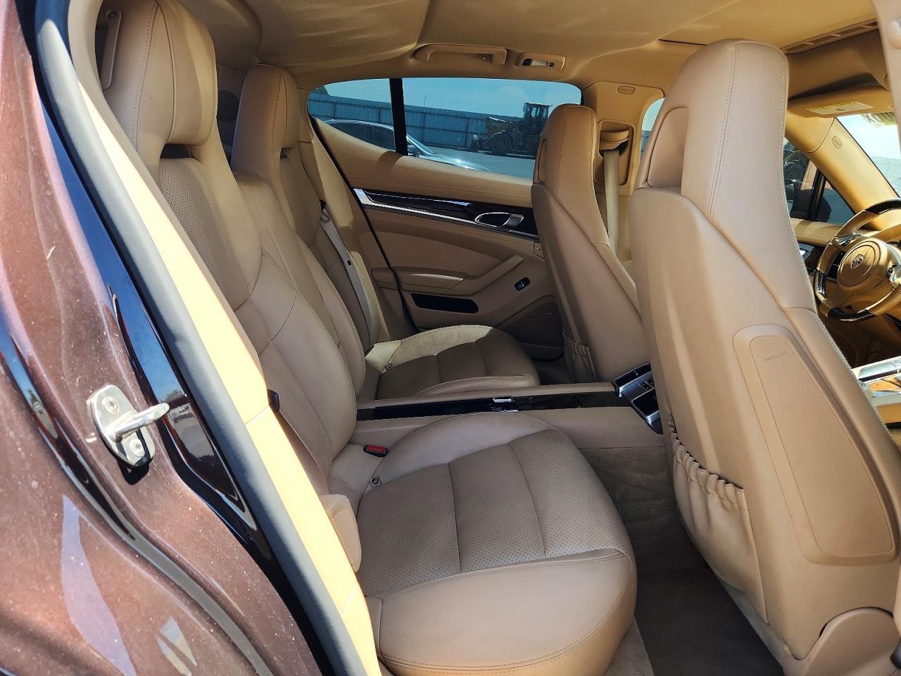 2014 Porsche Panamera 2 - zdjęcie 10