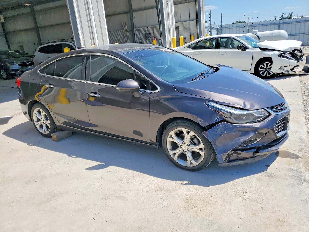 2017 Chevrolet Cruze Premier - zdjęcie 4