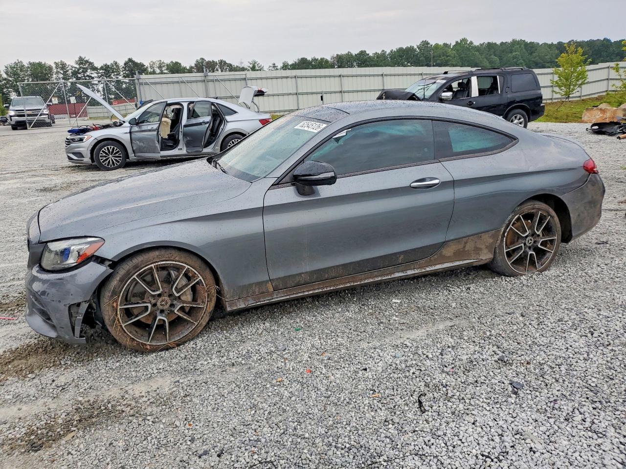 2019 Mercedes-Benz C 300 - zdjęcie główne