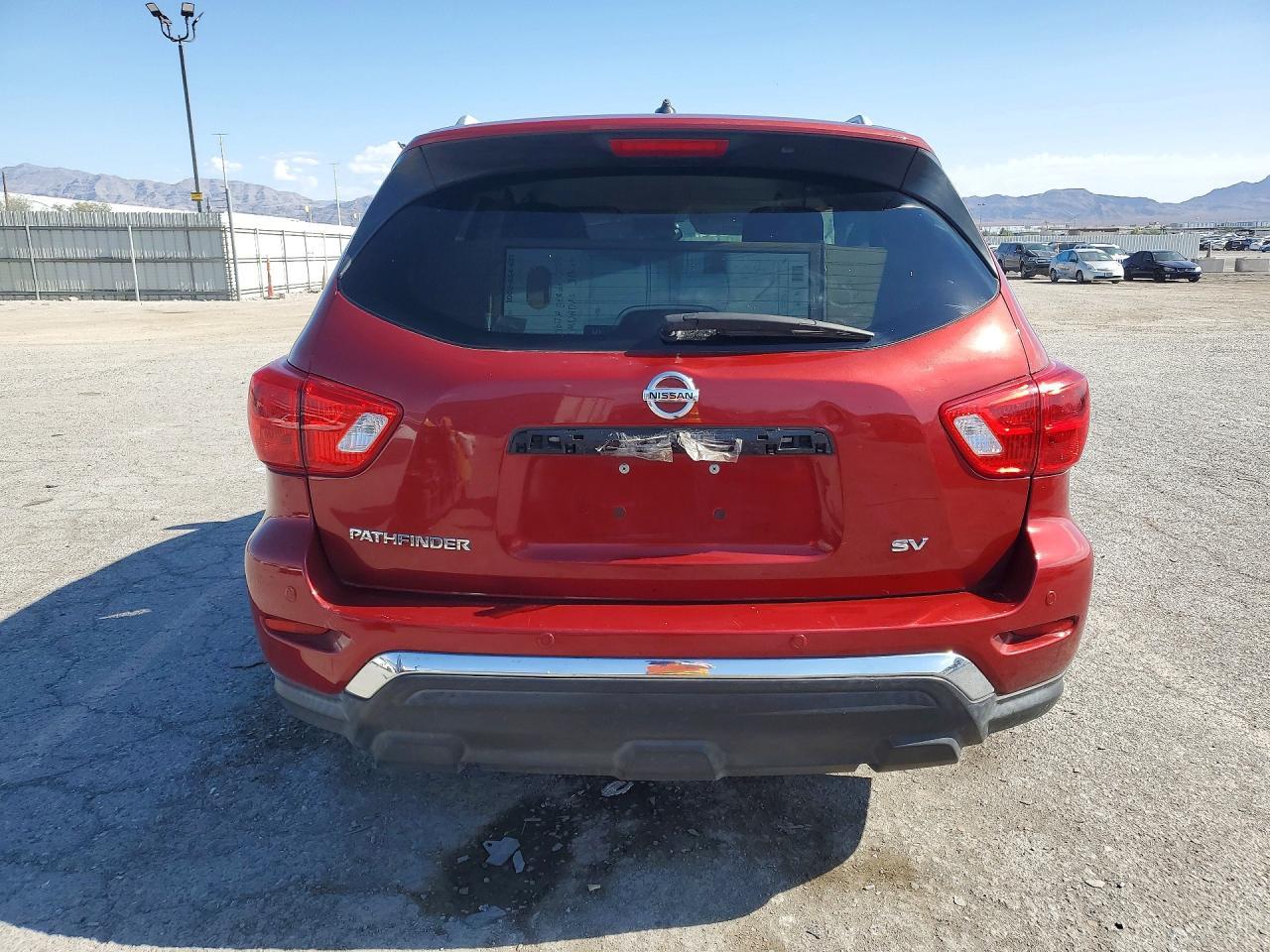 2017 Nissan Pathfinder Sv - zdjęcie 6