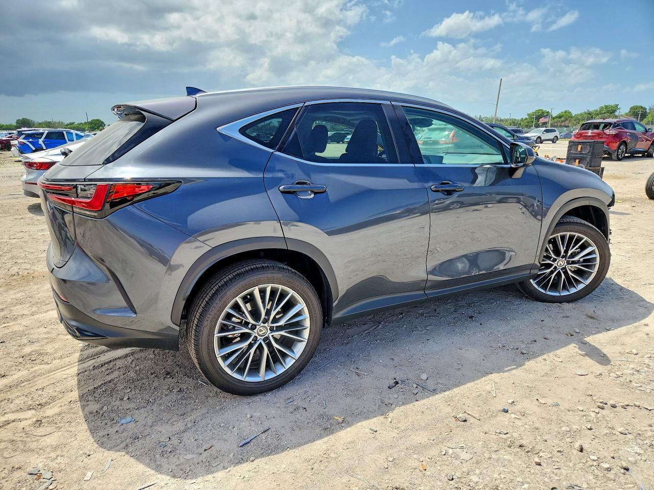2026 Lexus Nx 350 Luxury - zdjęcie 3
