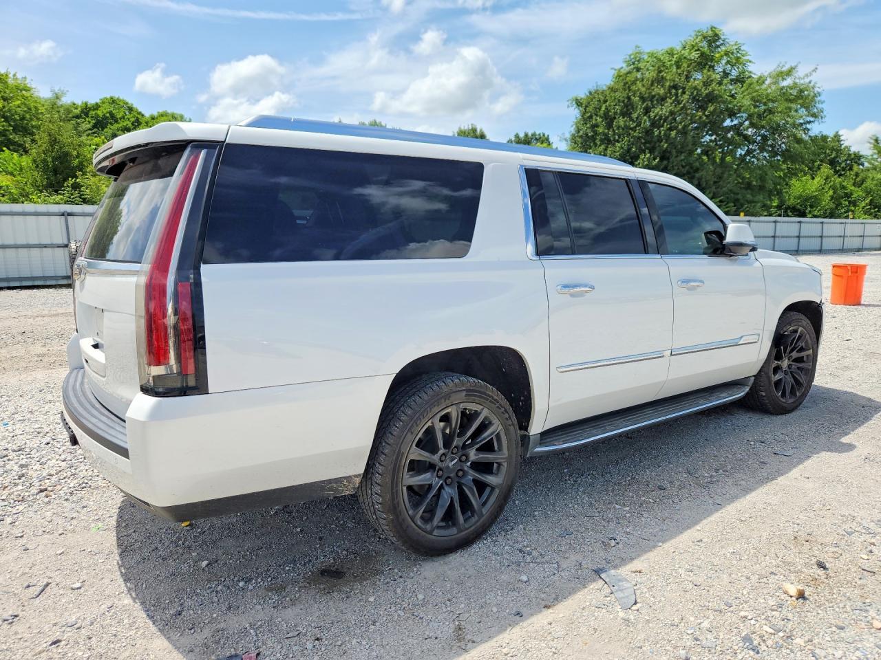2016 Cadillac Escalade Esv - zdjęcie 3