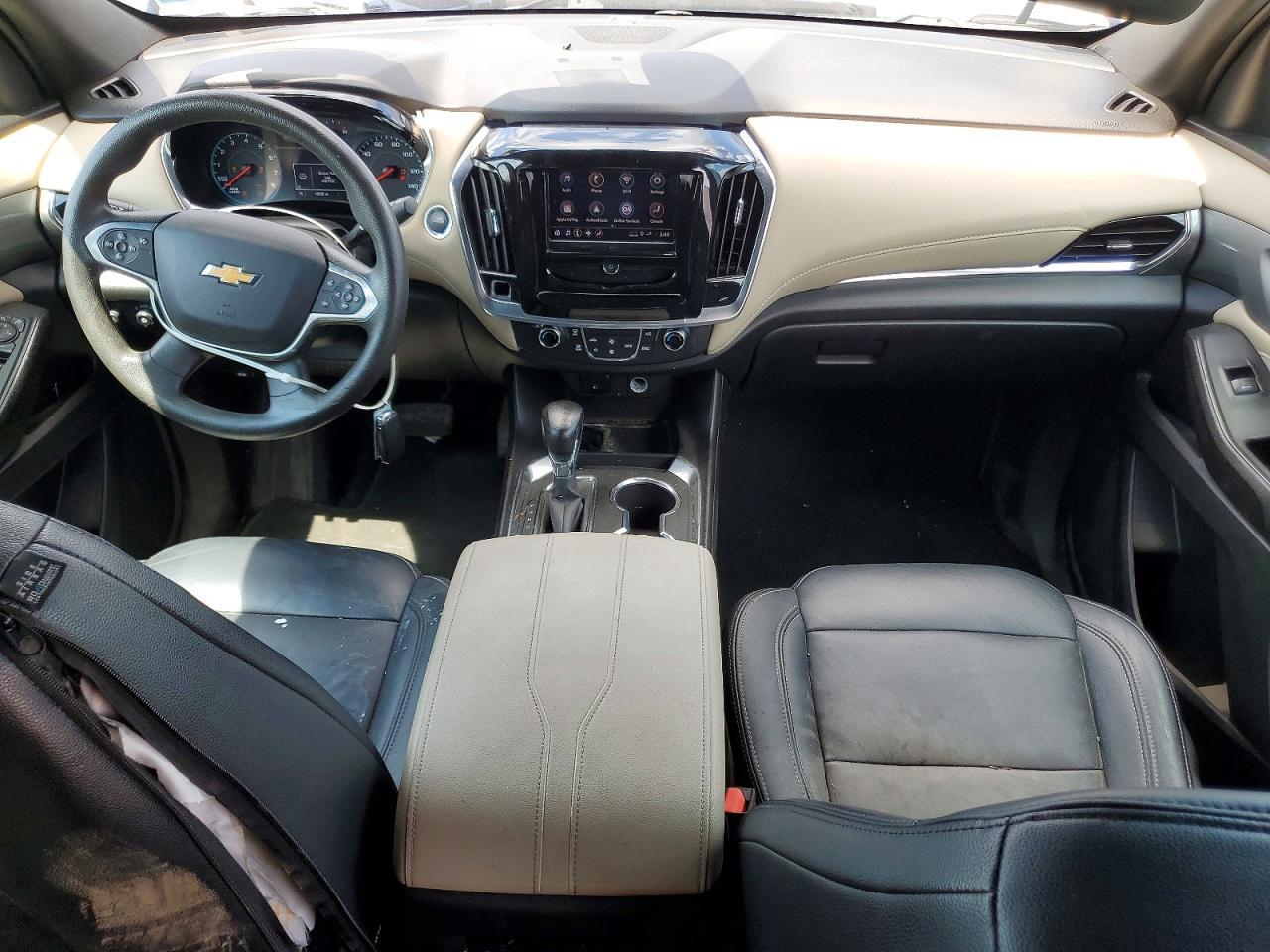 2022 Chevrolet Traverse Ls - zdjęcie 8