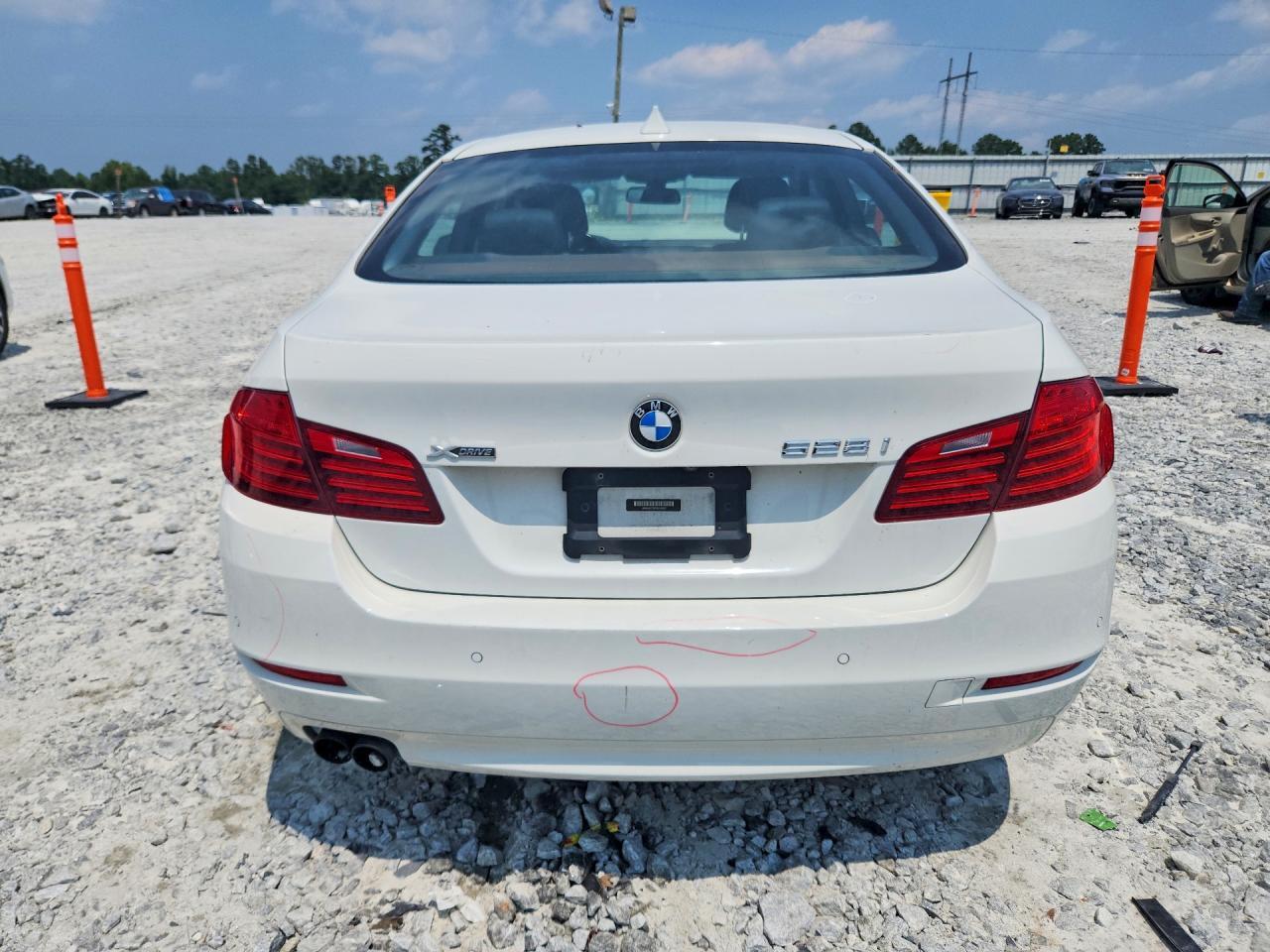 2015 BMW Seria 5 528i - zdjęcie 6