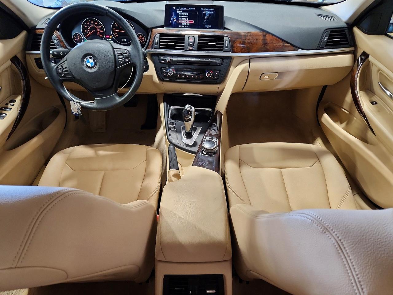 2014 BMW 320 I xDrive - zdjęcie 8