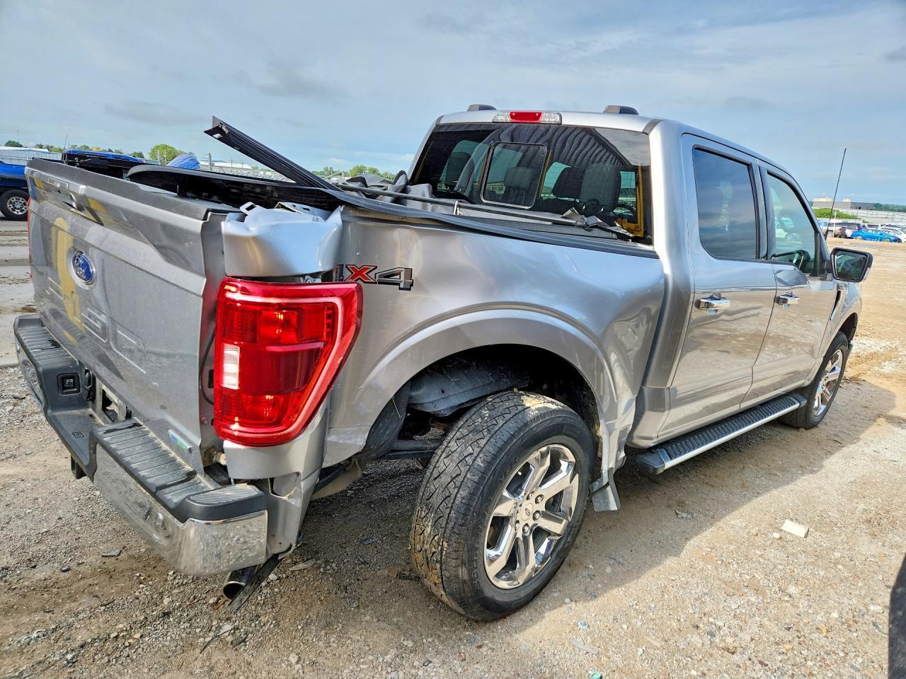 2023 Ford F150 Supercrew - zdjęcie 3