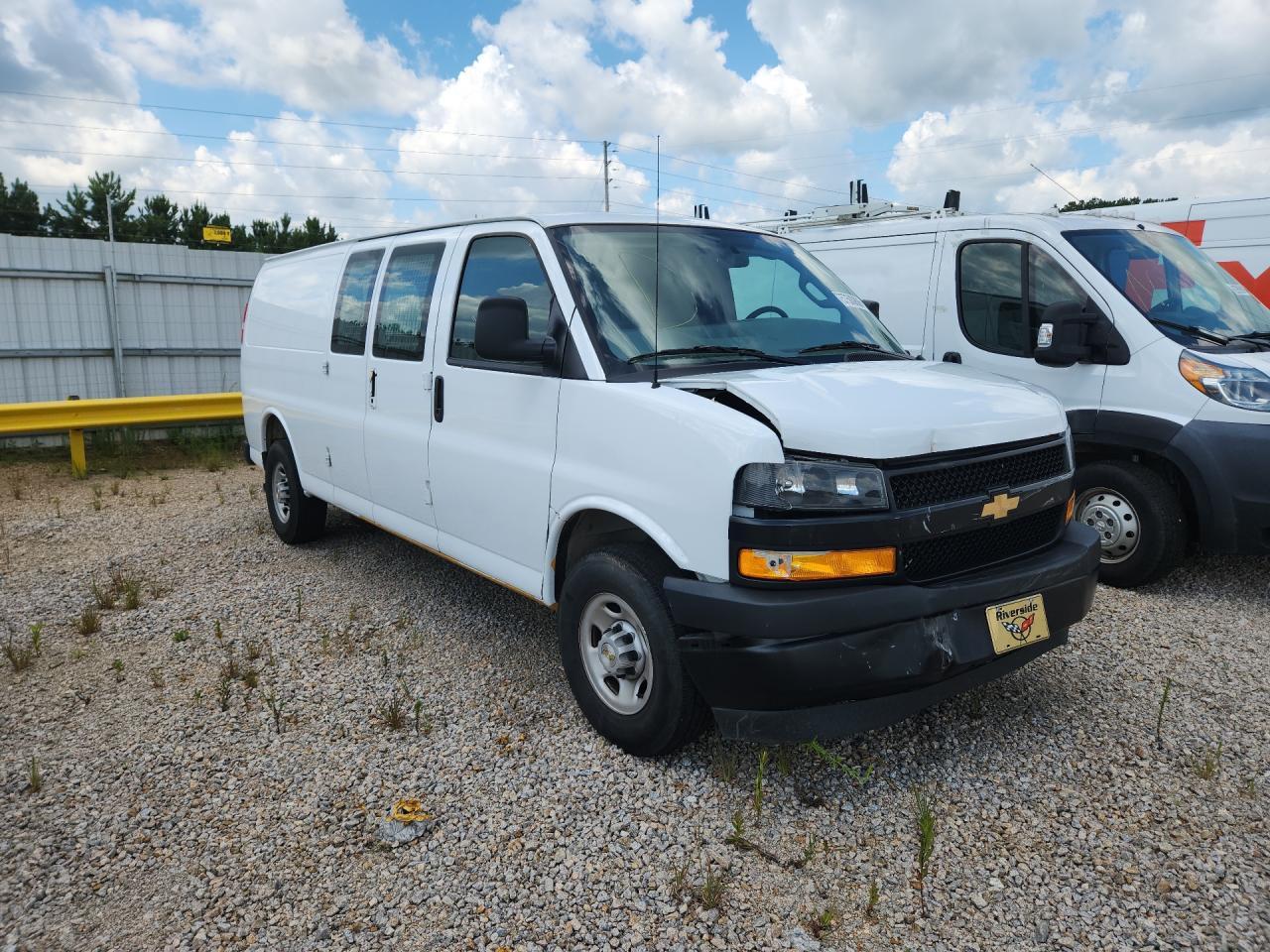 2025 Chevrolet Express G2500 - zdjęcie 4