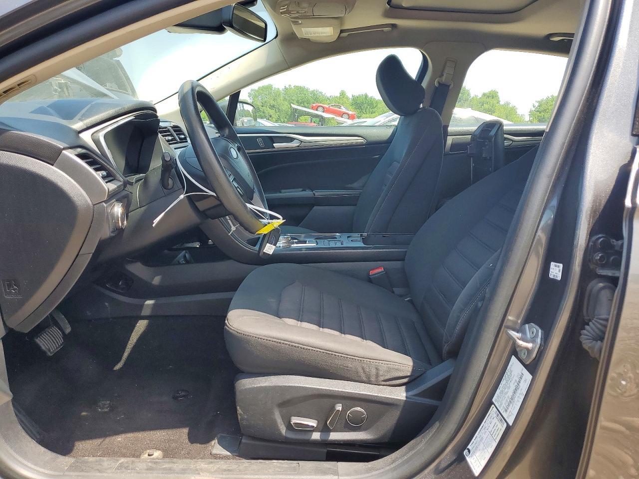 2020 Ford Fusion Se - zdjęcie 7