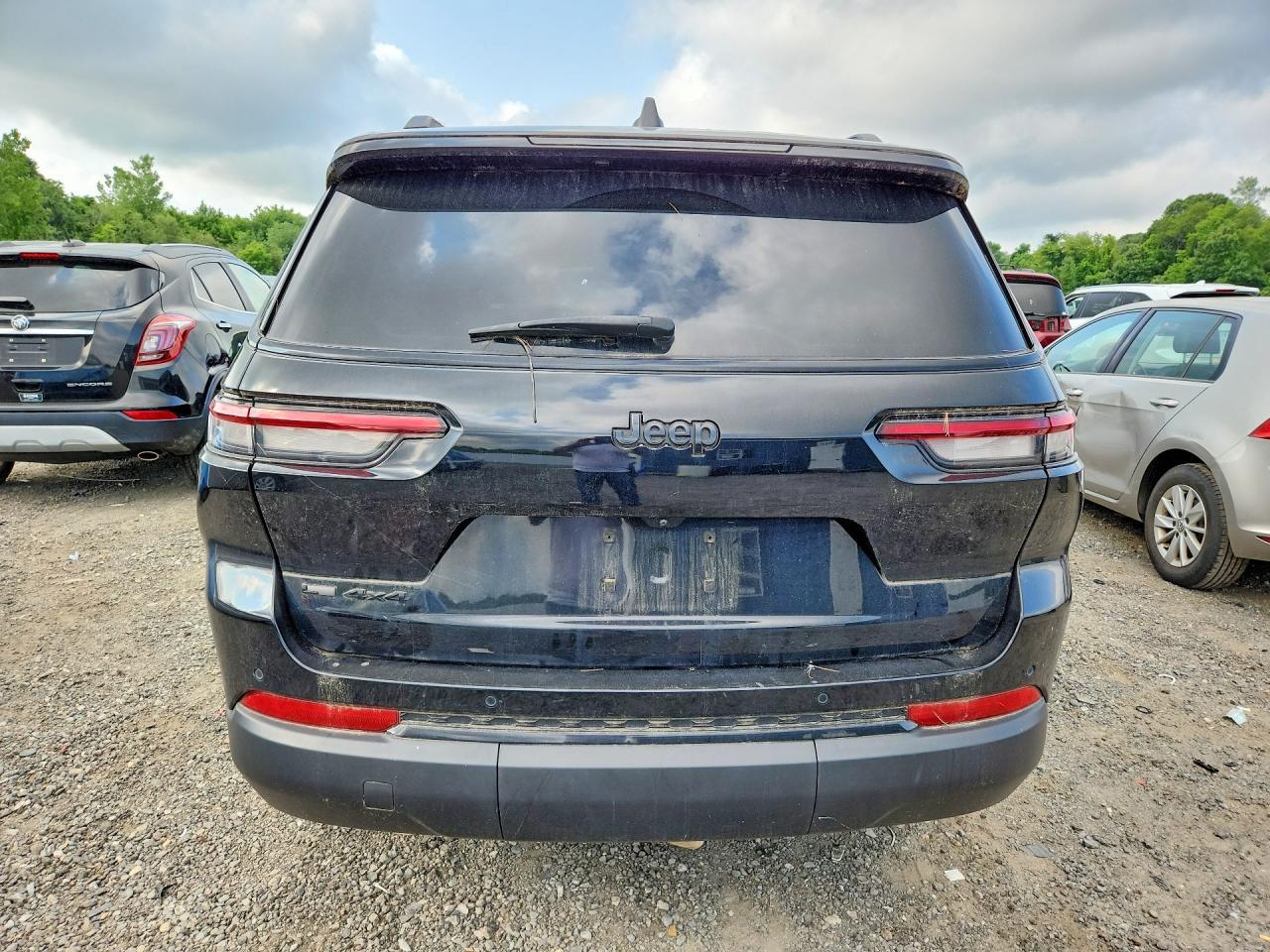 2022 Jeep Grand Cherokee L Laredo - zdjęcie 6