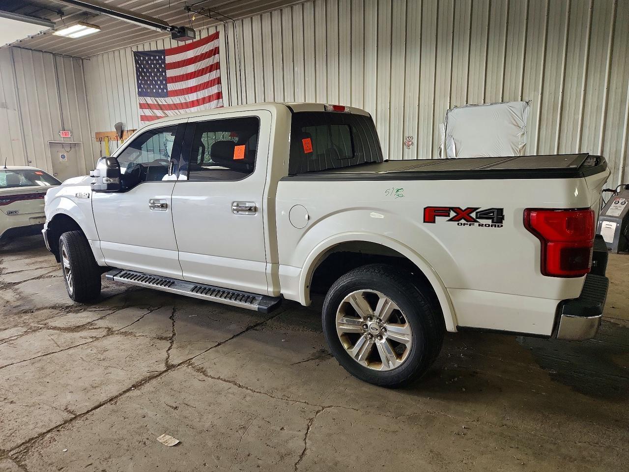 2018 Ford F150 Supercrew - zdjęcie 2