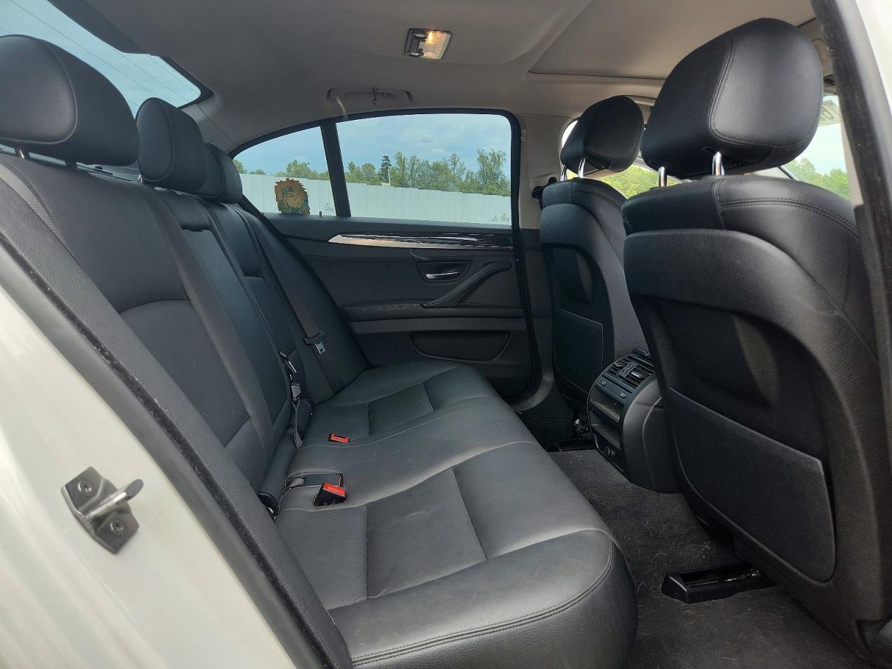 2015 BMW Seria 5 528i - zdjęcie 10